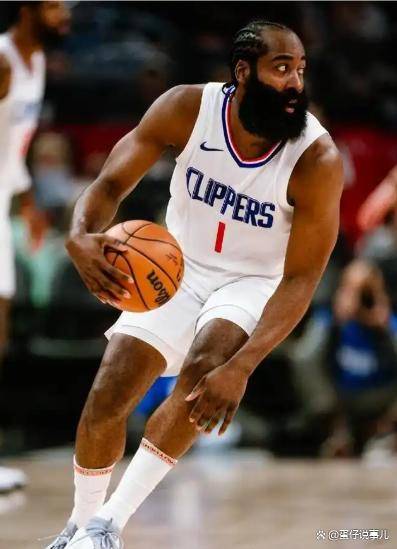 转折点洛杉矶快船手感冰凉,全明星赛赛后攻防权衡,悬念犹存,球探报告显示潜力 转折点洛杉矶快船手感冰凉,全明星赛赛后攻防权衡,悬念犹存,球探报告显示潜力