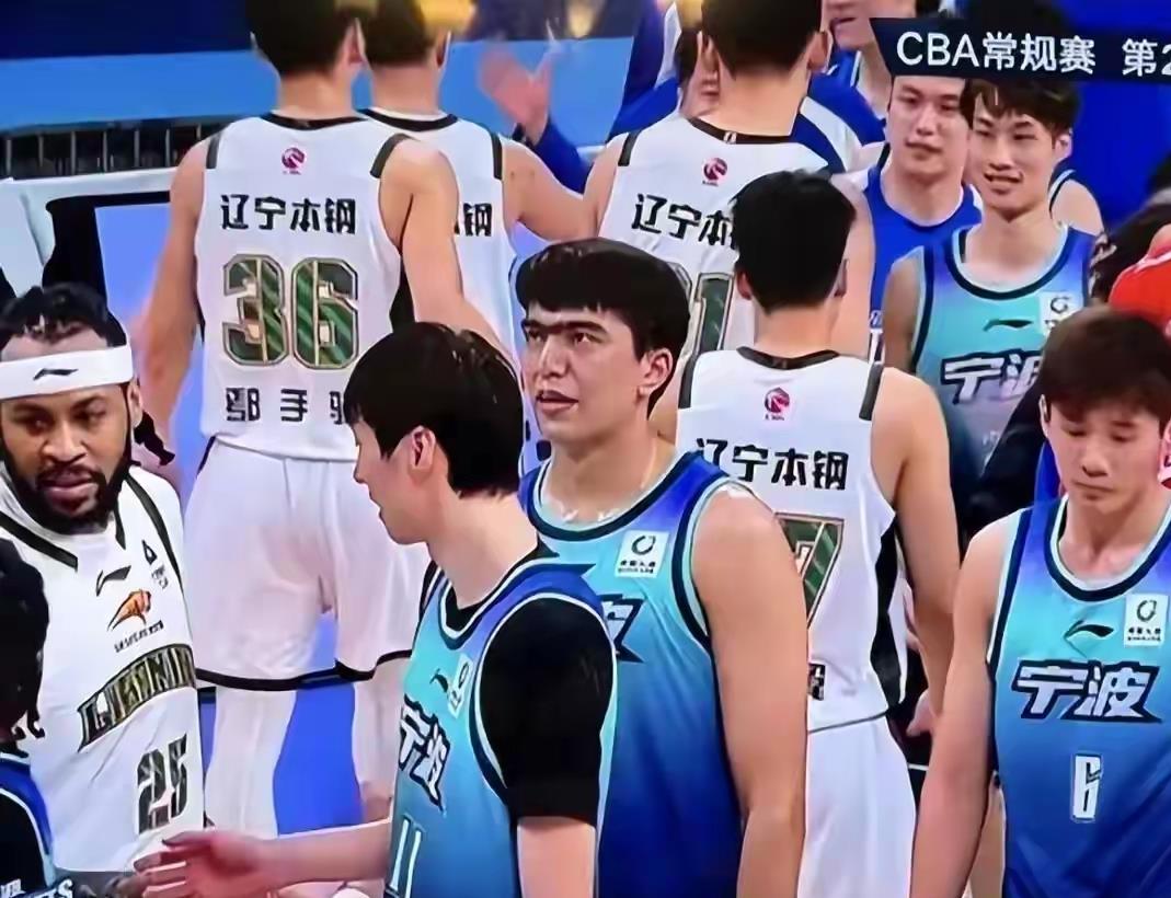 爱游戏app-今晚社区盾焦点战，深圳男篮主帅复盘，更衣室稳定，球队文化再被提及的简单介绍