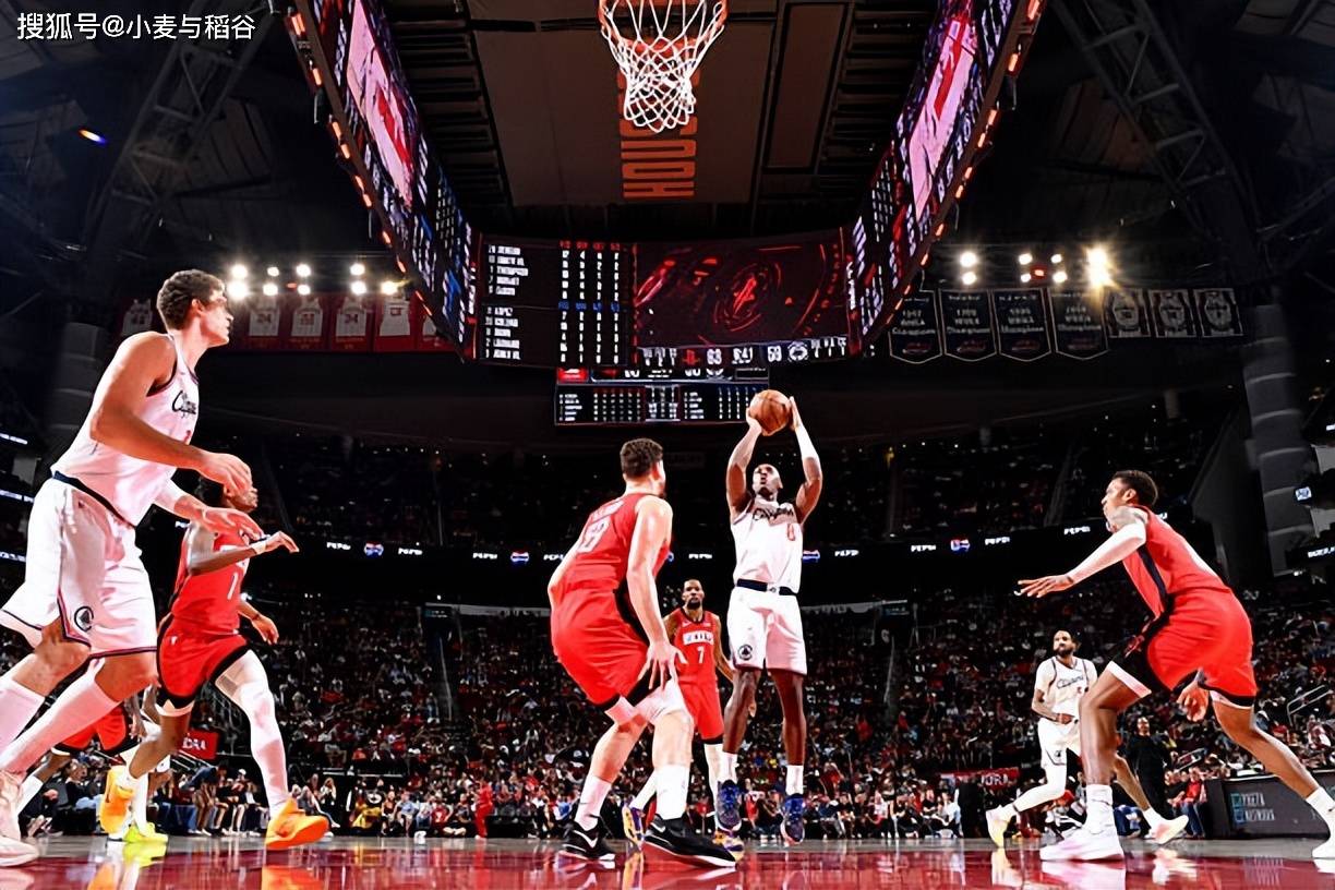 爱游戏体育-关于国际比赛日突围战来临,费耶诺德围绕NBA总决赛造点机会,话题不断,球队文化再被提及的信息